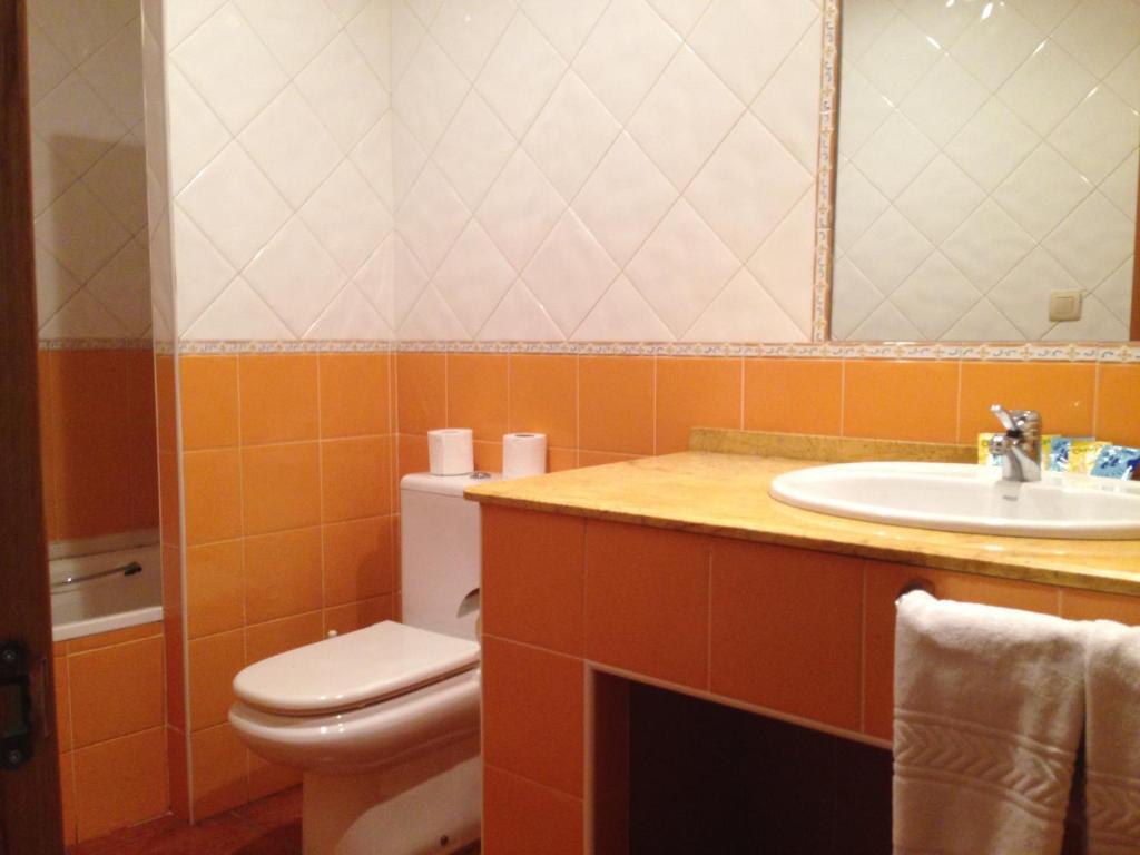 Hotel El Balcon Aviles Room photo