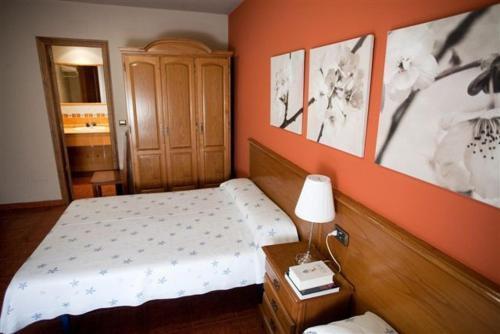 Hotel El Balcon Aviles Exterior photo