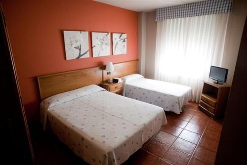 Hotel El Balcon Aviles Exterior photo